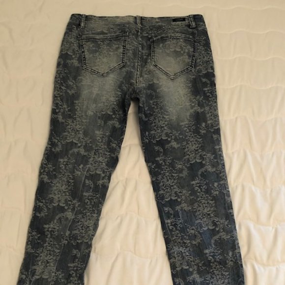 Floralesque patterned jeans - Picture 4 of 4